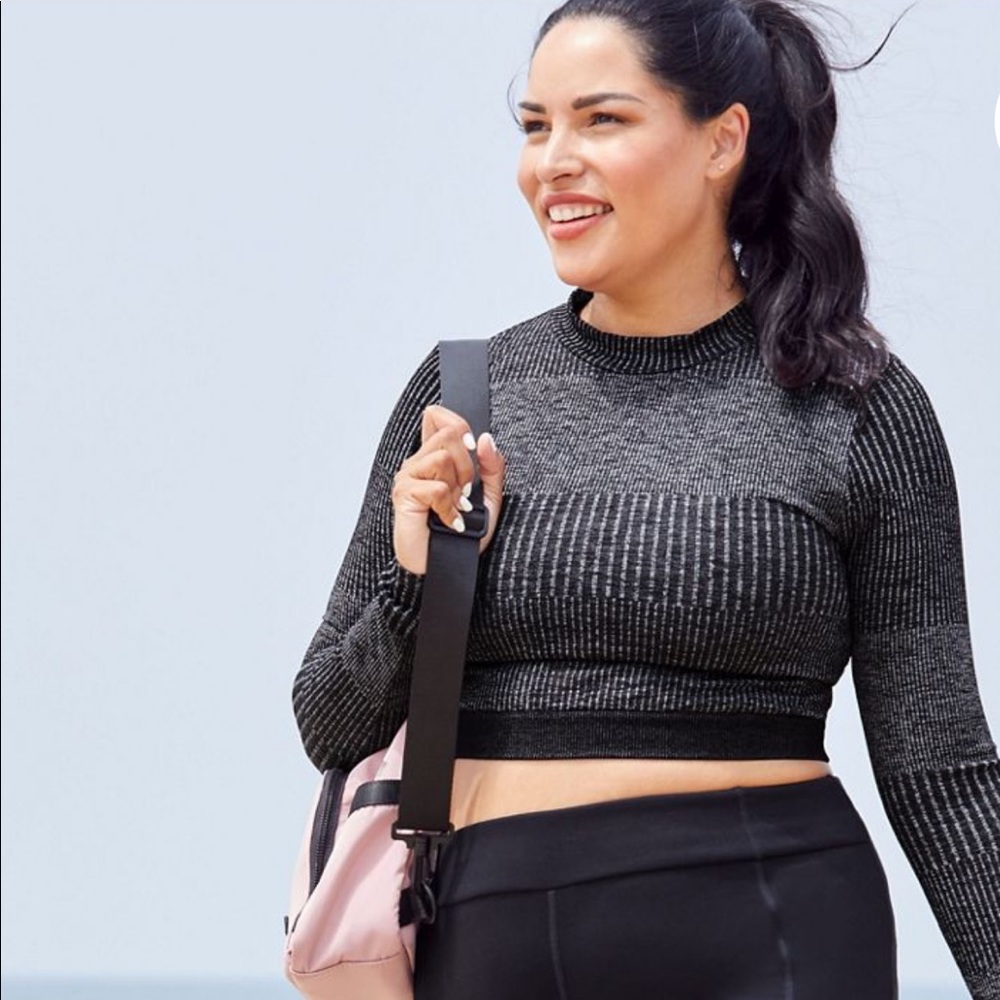Juliana seamless L/S crop top from Fabletics